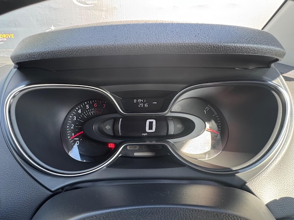 Used Renault Captur 2017 for sale - 76122917: Photo 27