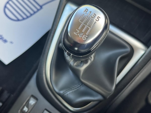 Used Renault Captur 2017 for sale - 76122917: Photo 31