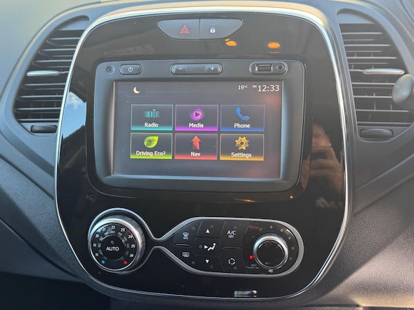 Used Renault Captur 2017 for sale - 76122917: Photo 33