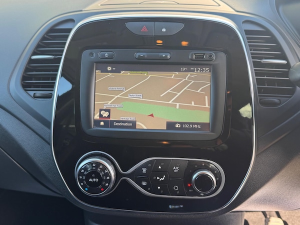 Used Renault Captur 2017 for sale - 76122917: Photo 34