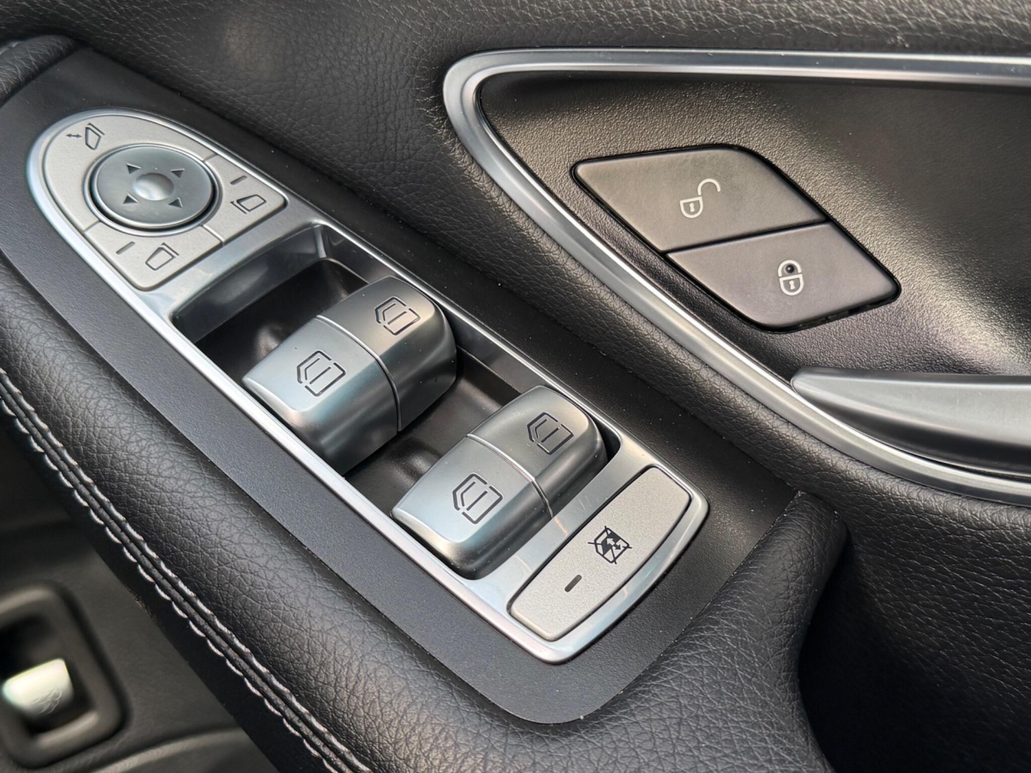 Used Mercedes-Benz C Class 2016 for sale - 78219943: Photo 30