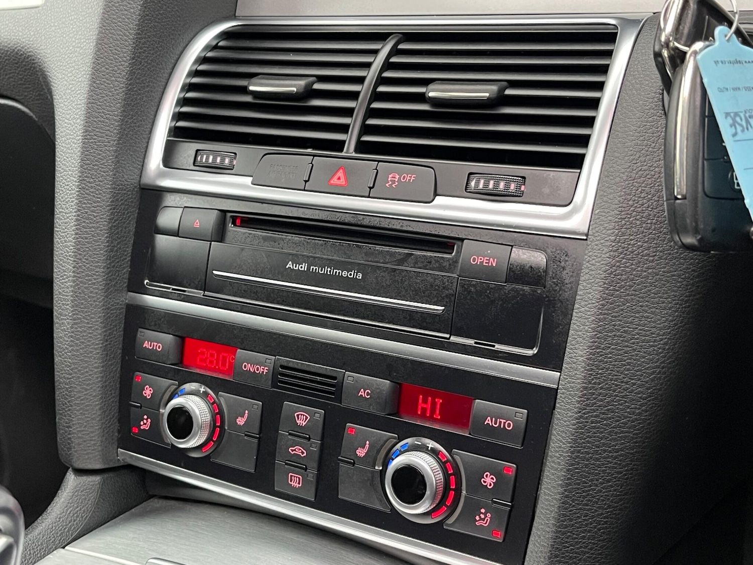 Used Audi Q7 2012 for sale - 76511771: Photo 39