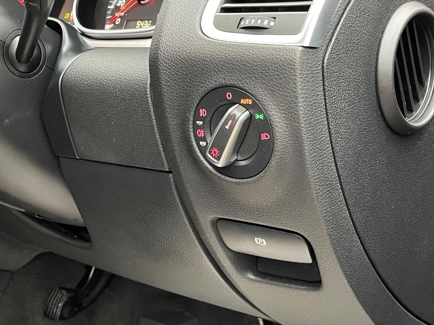 Used Audi Q7 2012 for sale - 76511771: Photo 43