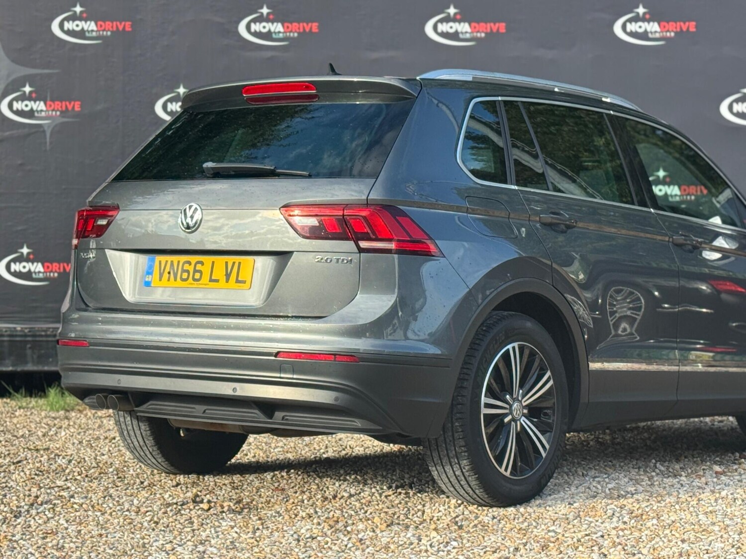 Used Volkswagen Tiguan 2016 for sale - 77457470: Photo 12