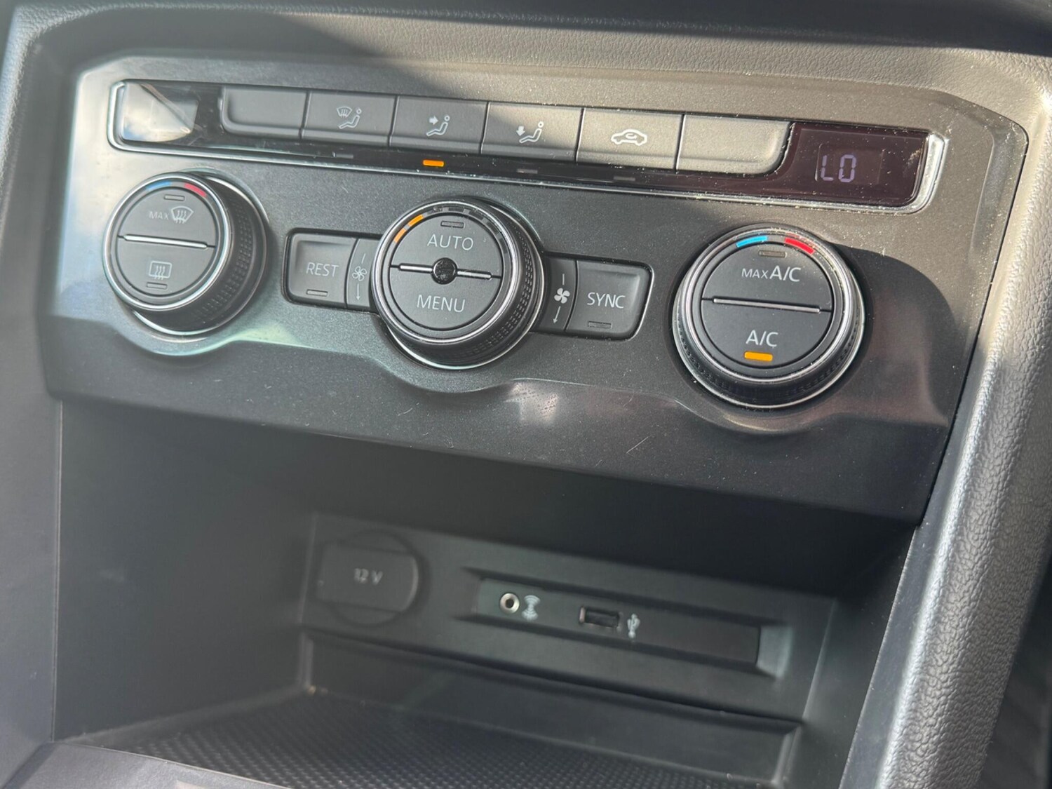 Used Volkswagen Tiguan 2016 for sale - 77457470: Photo 35