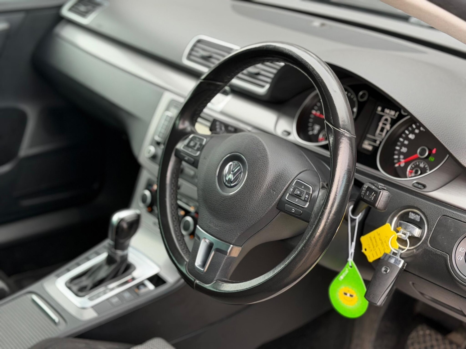 Used Volkswagen Passat 2011 for sale - 76715048: Photo 22