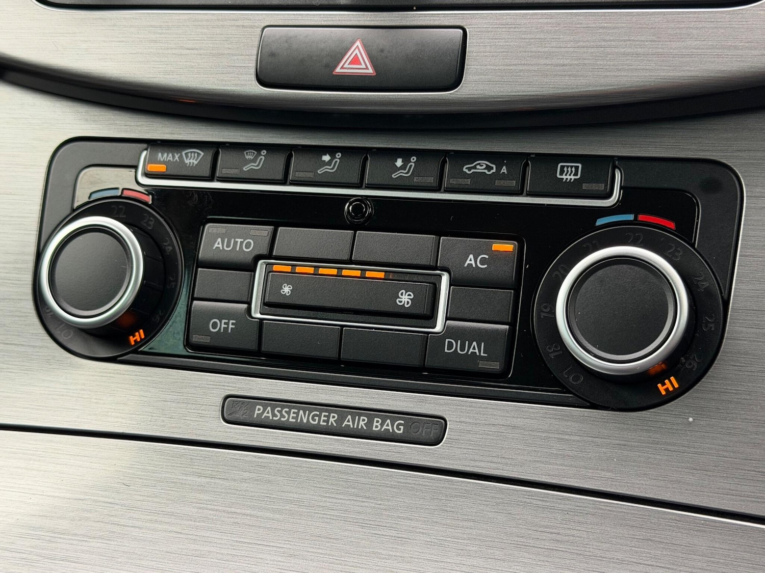 Used Volkswagen Passat 2011 for sale - 76715048: Photo 32