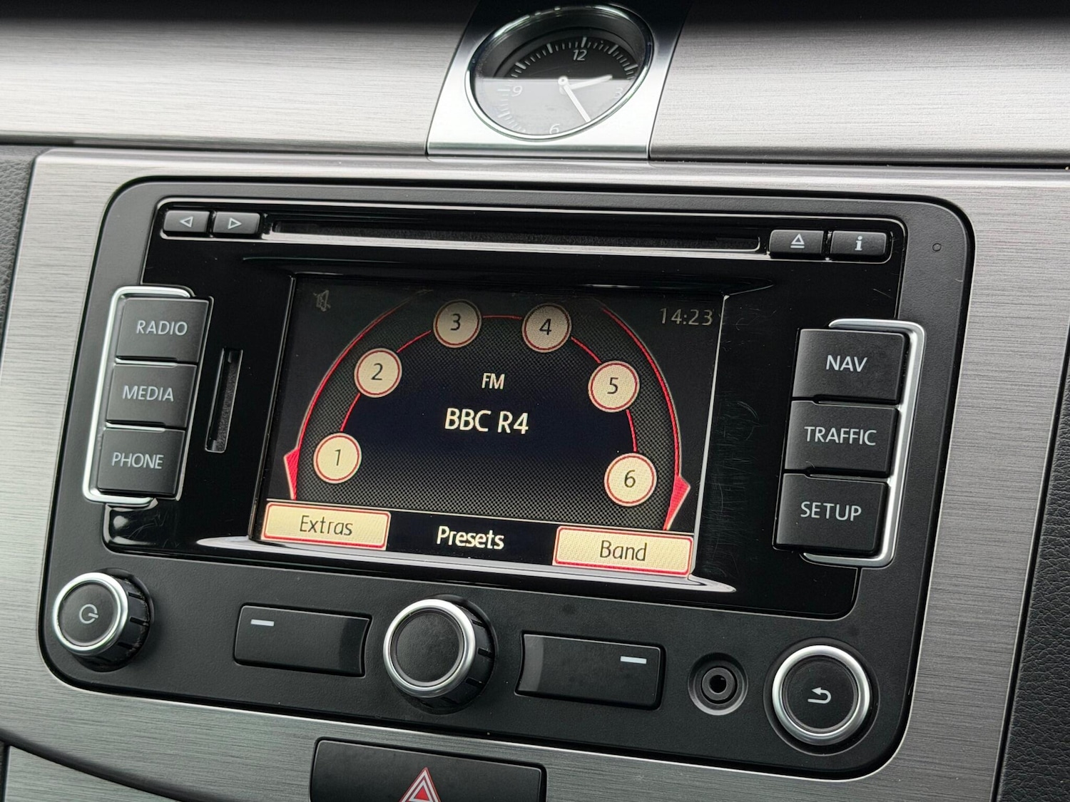 Used Volkswagen Passat 2011 for sale - 76715048: Photo 33