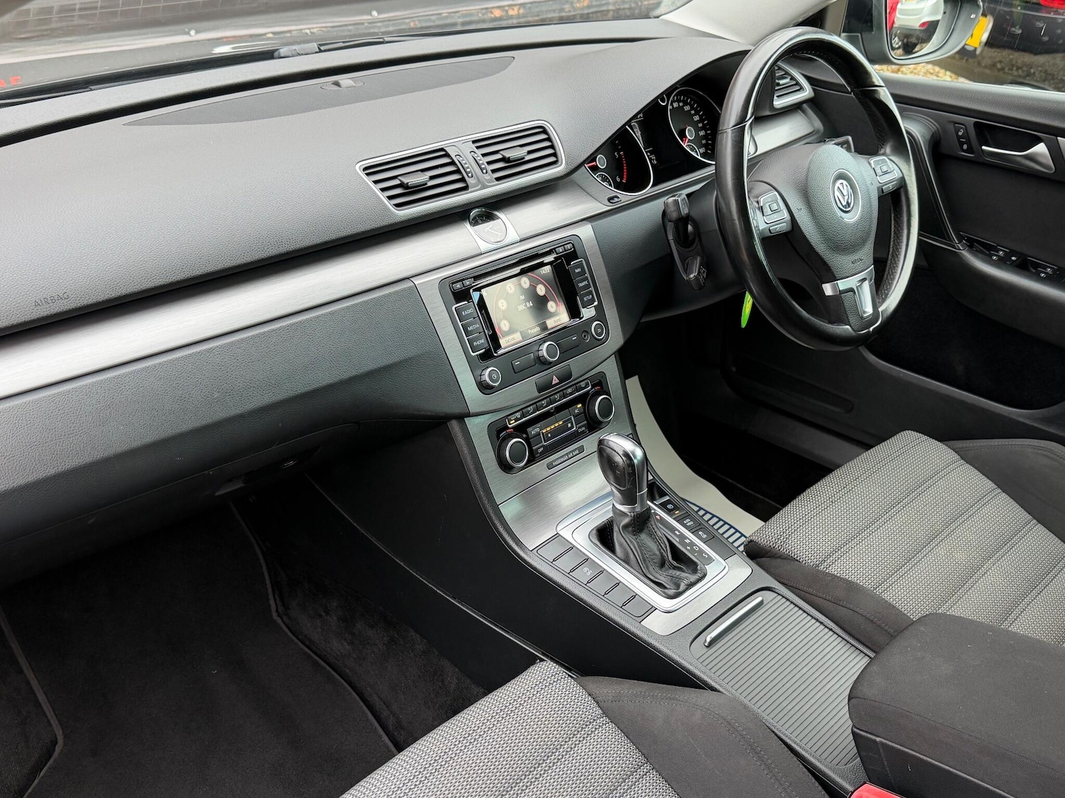 Used Volkswagen Passat 2011 for sale - 76715048: Photo 44