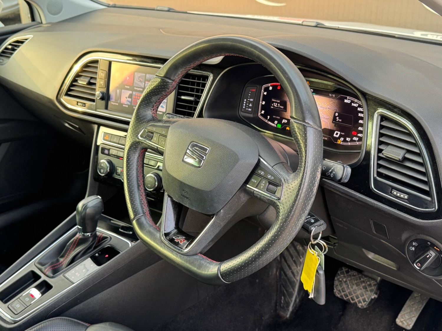 Used SEAT Leon 2019 for sale - 78220677: Photo 2