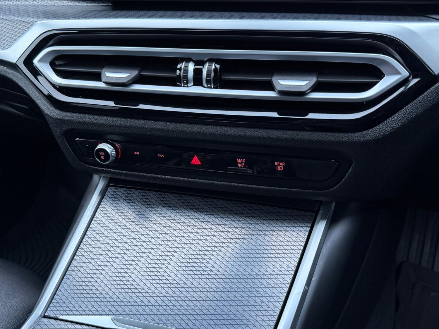 Used BMW 3 Series 2023 for sale - 77457440: Photo 45