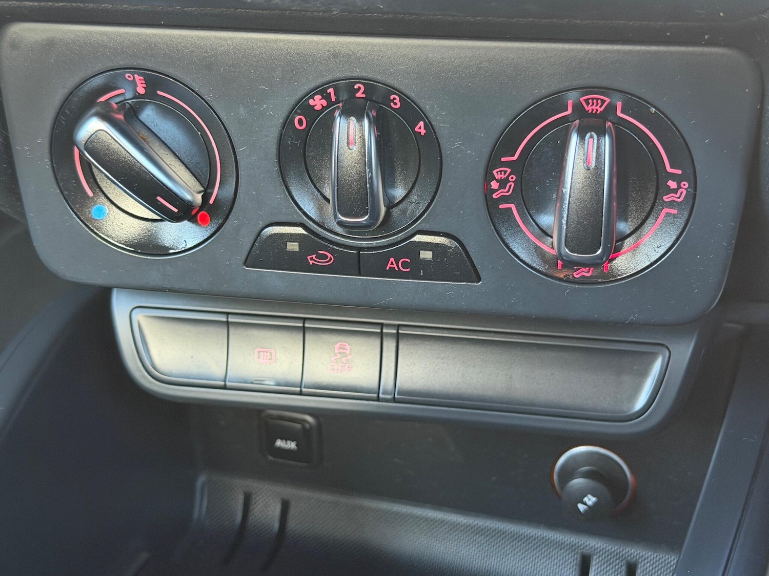 Used Audi A1 2011 for sale - 76633500: Photo 32