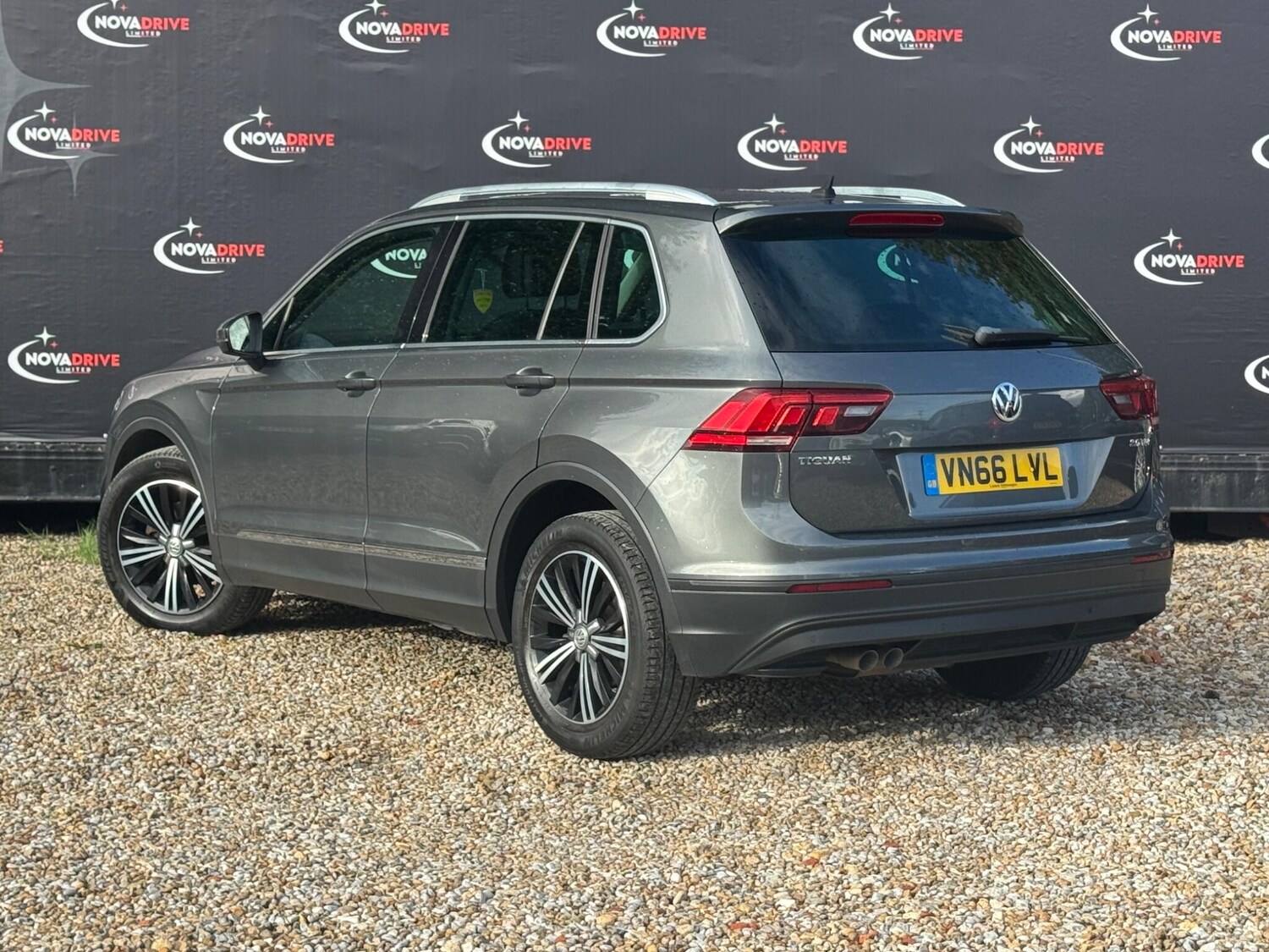 Used Volkswagen Tiguan 2016 for sale - 76121394: Photo 15