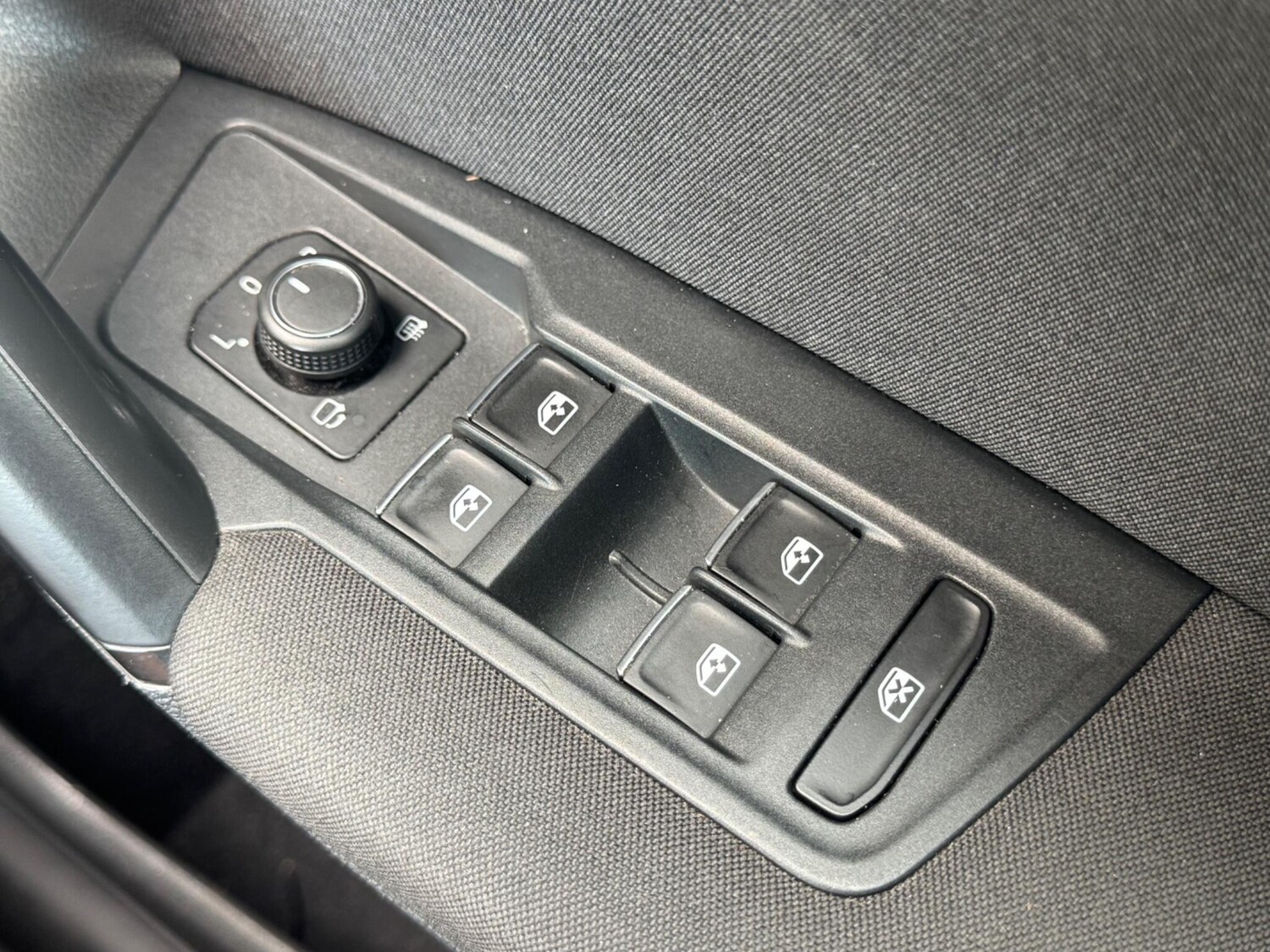 Used Volkswagen Tiguan 2016 for sale - 76121394: Photo 29