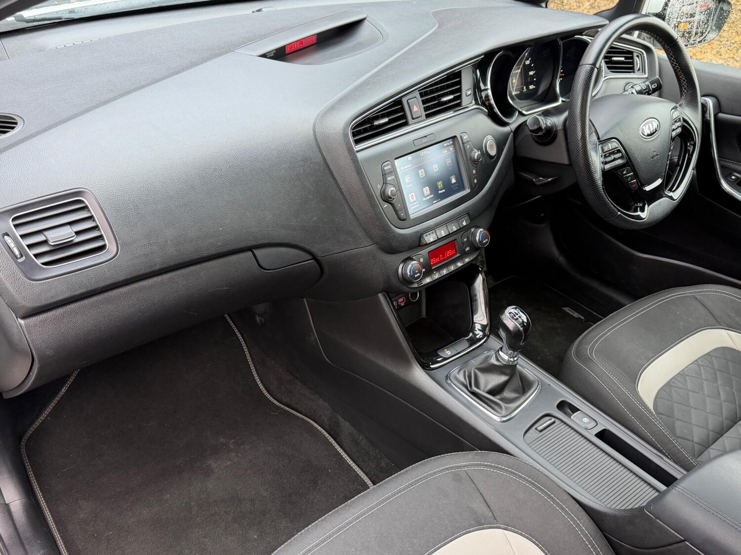 Used Kia Ceed 2018 for sale - 77457471: Photo 51