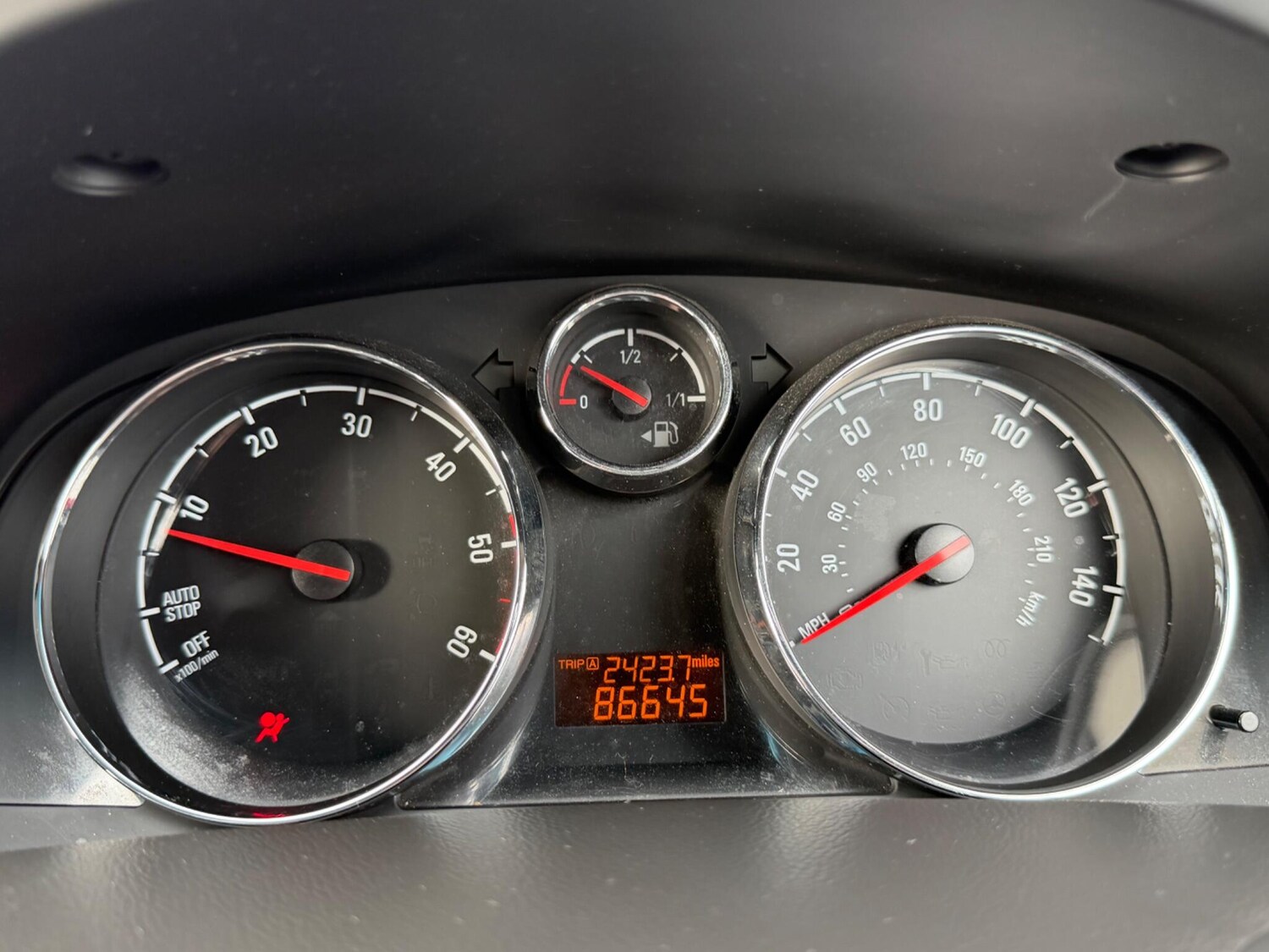 Used Vauxhall Antara 2013 for sale - 78220668: Photo 31