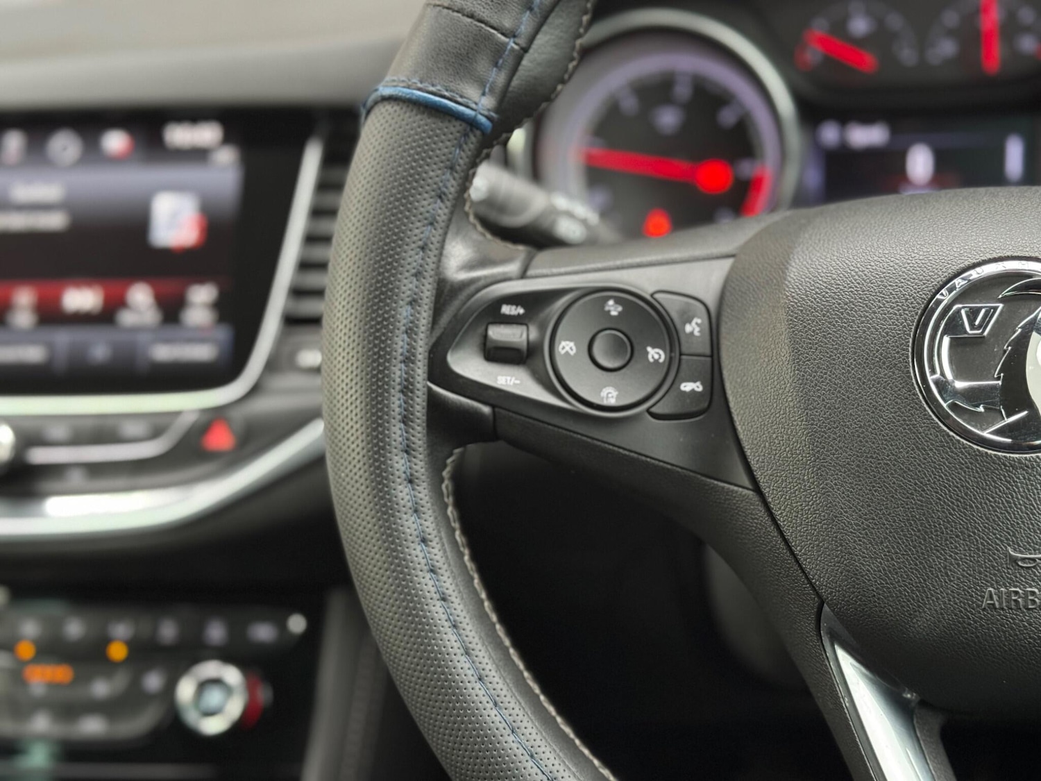 Used Vauxhall Astra 2018 for sale - 76398595: Photo 29