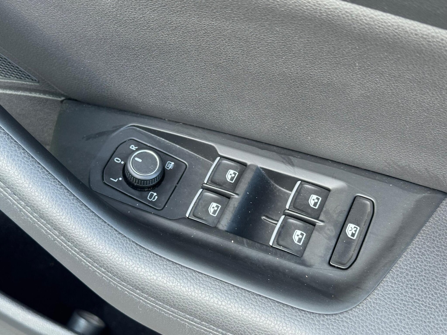 Used Volkswagen Passat 2015 for sale - 78220676: Photo 43