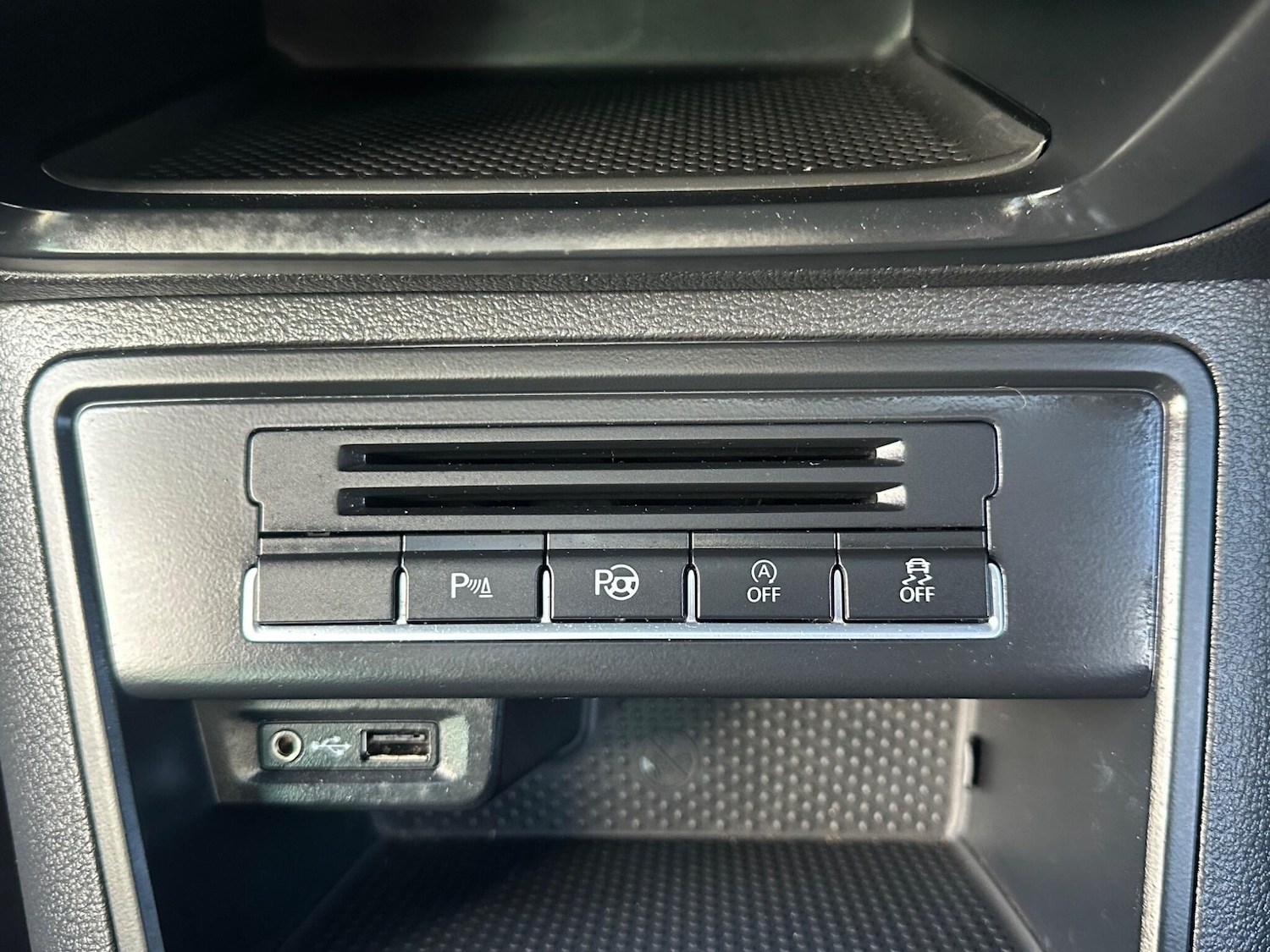 Used Volkswagen Tiguan 2015 for sale - 76701820: Photo 25