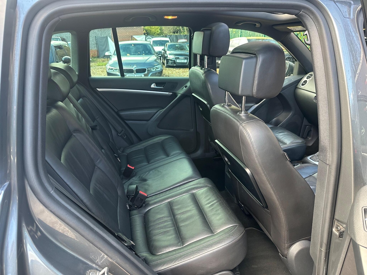 Used Volkswagen Tiguan 2015 for sale - 76701820: Photo 32