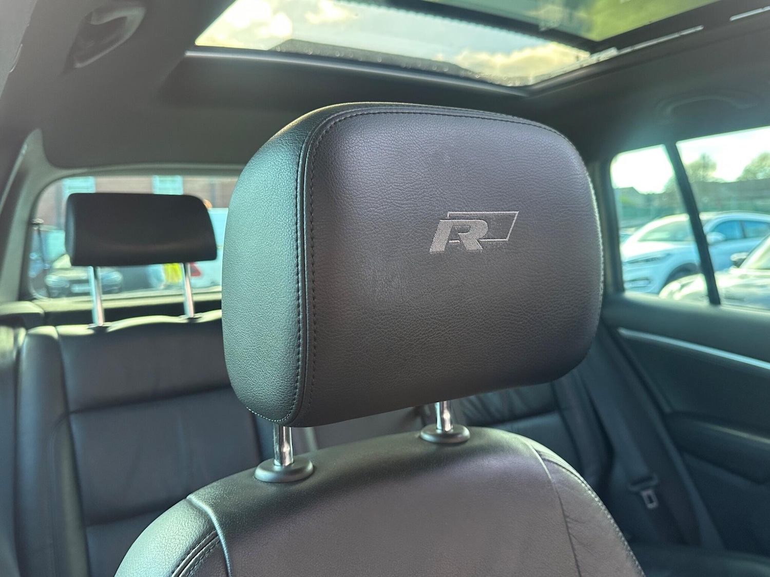 Used Volkswagen Tiguan 2015 for sale - 76701820: Photo 33