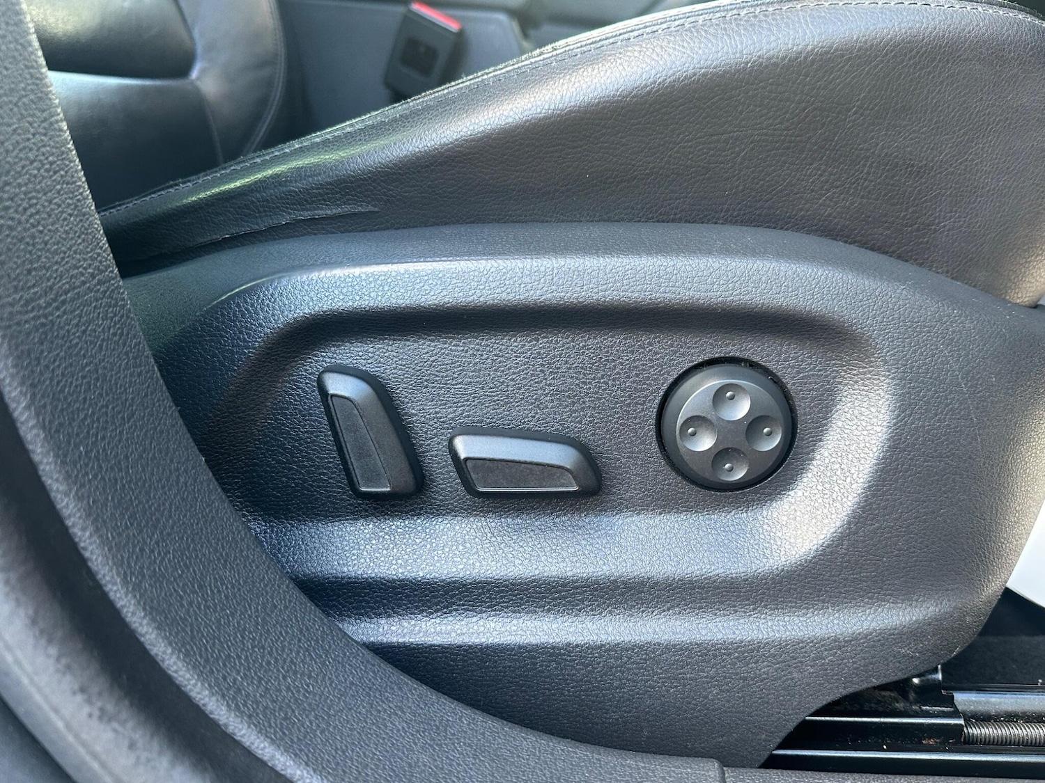 Used Volkswagen Tiguan 2015 for sale - 76701820: Photo 34