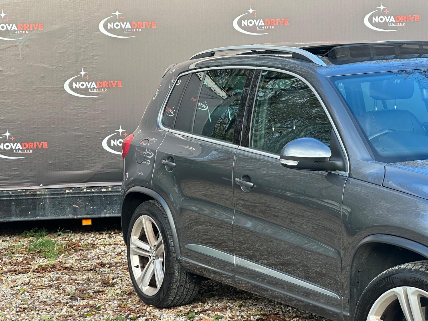 Used Volkswagen Tiguan 2015 for sale - 76701820: Photo 8