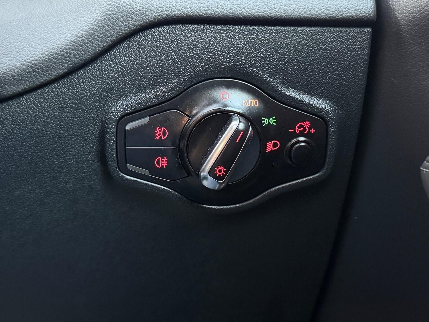 Used Audi Q5 2013 for sale - 76607148: Photo 32