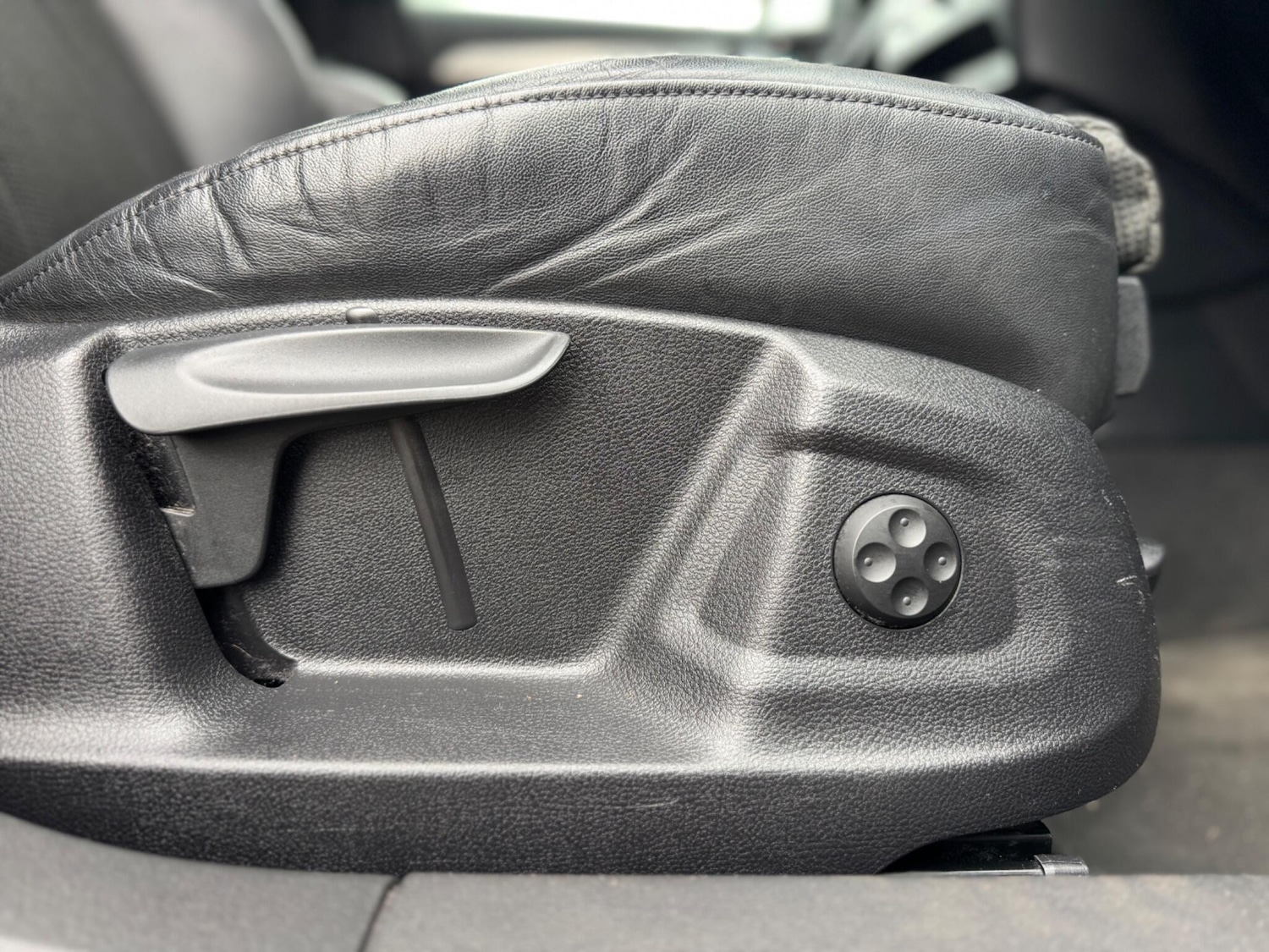 Used Audi Q3 2013 for sale - 76513197: Photo 46