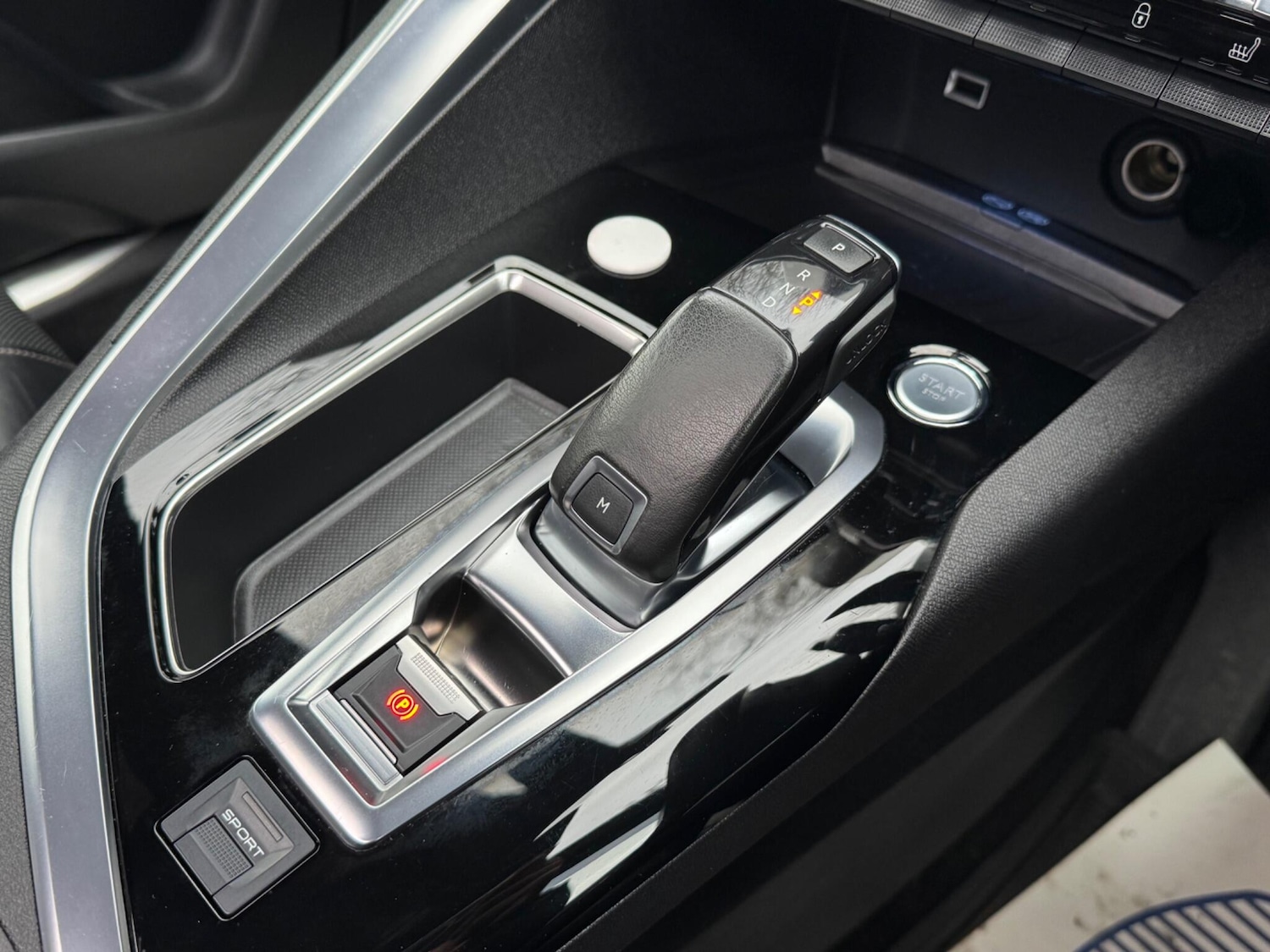 Used Peugeot 3008 2018 for sale - 78220665: Photo 50