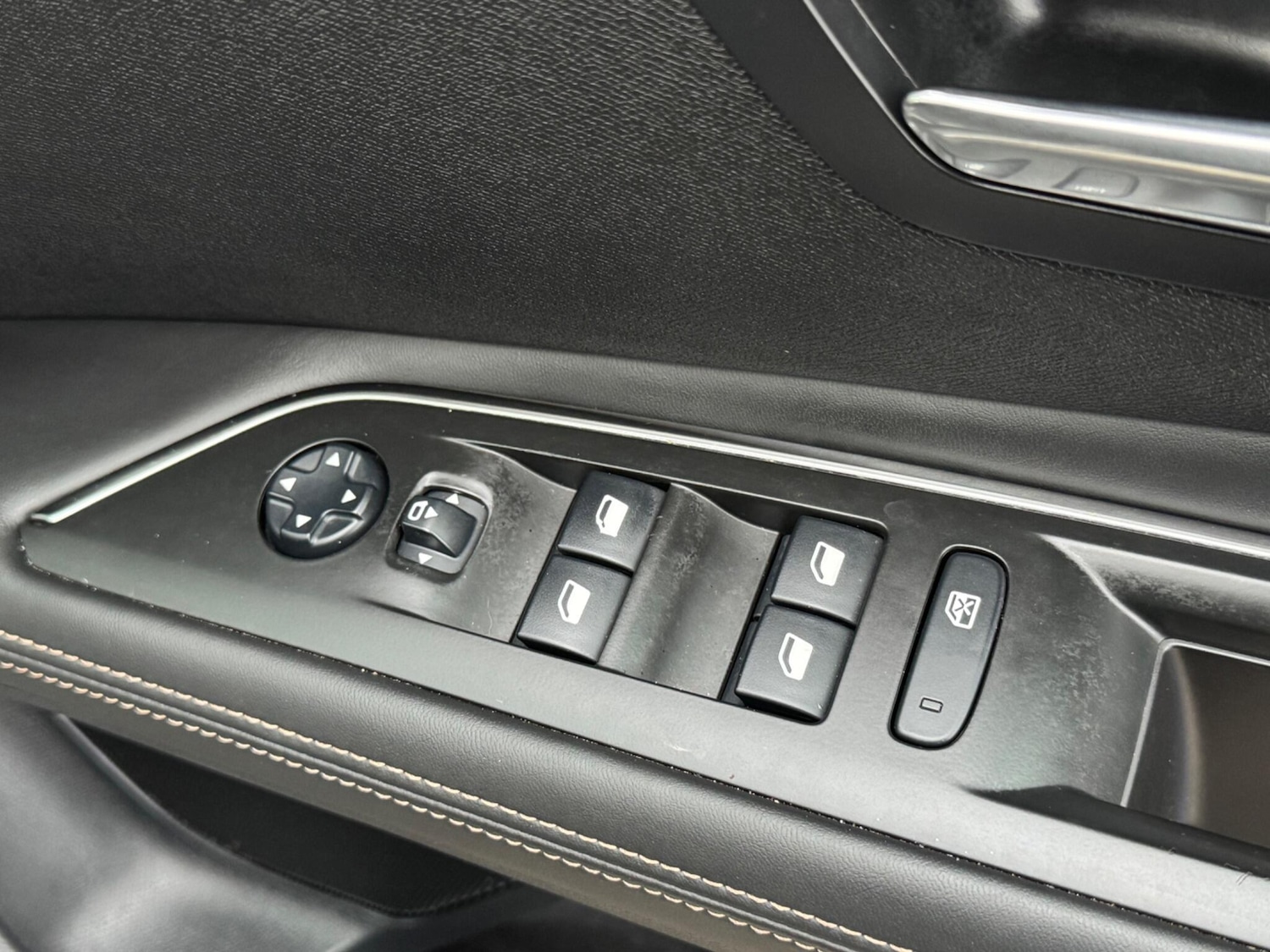 Used Peugeot 3008 2018 for sale - 78220665: Photo 53