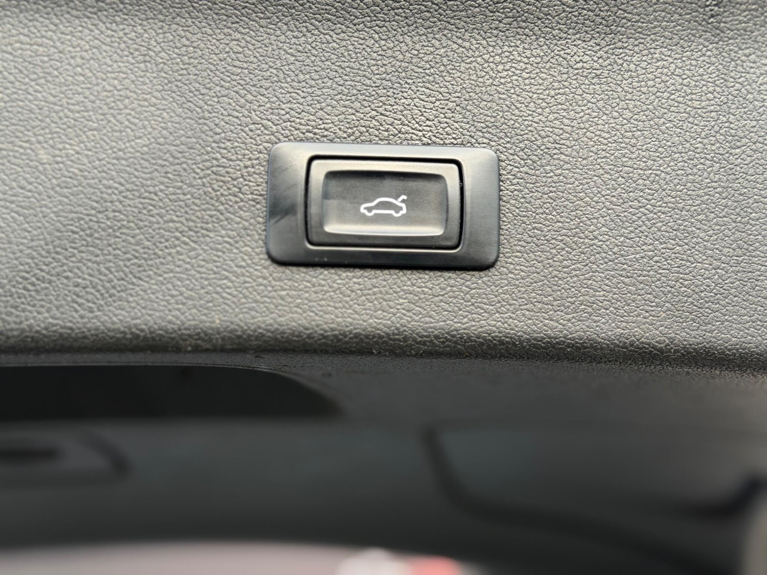 Used Audi A4 2014 for sale - 77457472: Photo 24