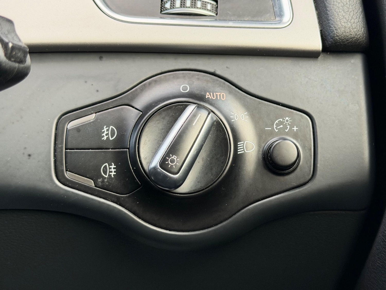 Used Audi A4 2014 for sale - 77457472: Photo 32