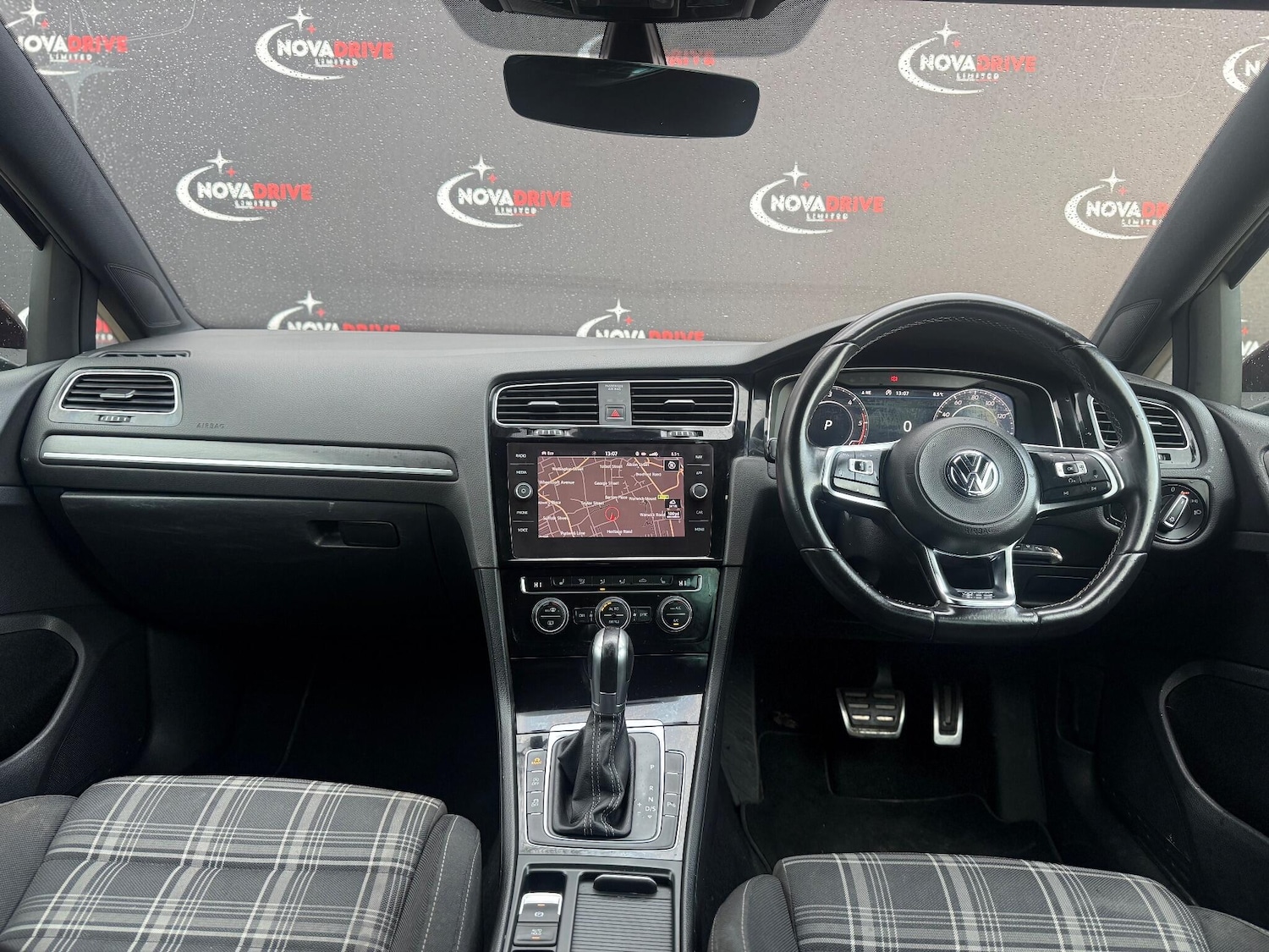 Used Volkswagen Golf 2017 for sale - 76742707: Photo 21