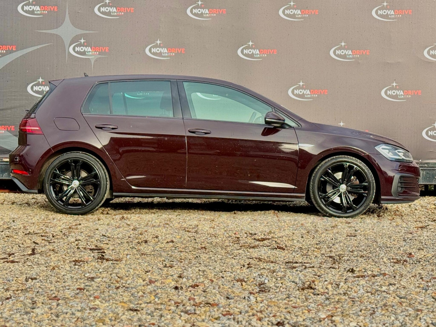 Used Volkswagen Golf 2017 for sale - 76742707: Photo 7