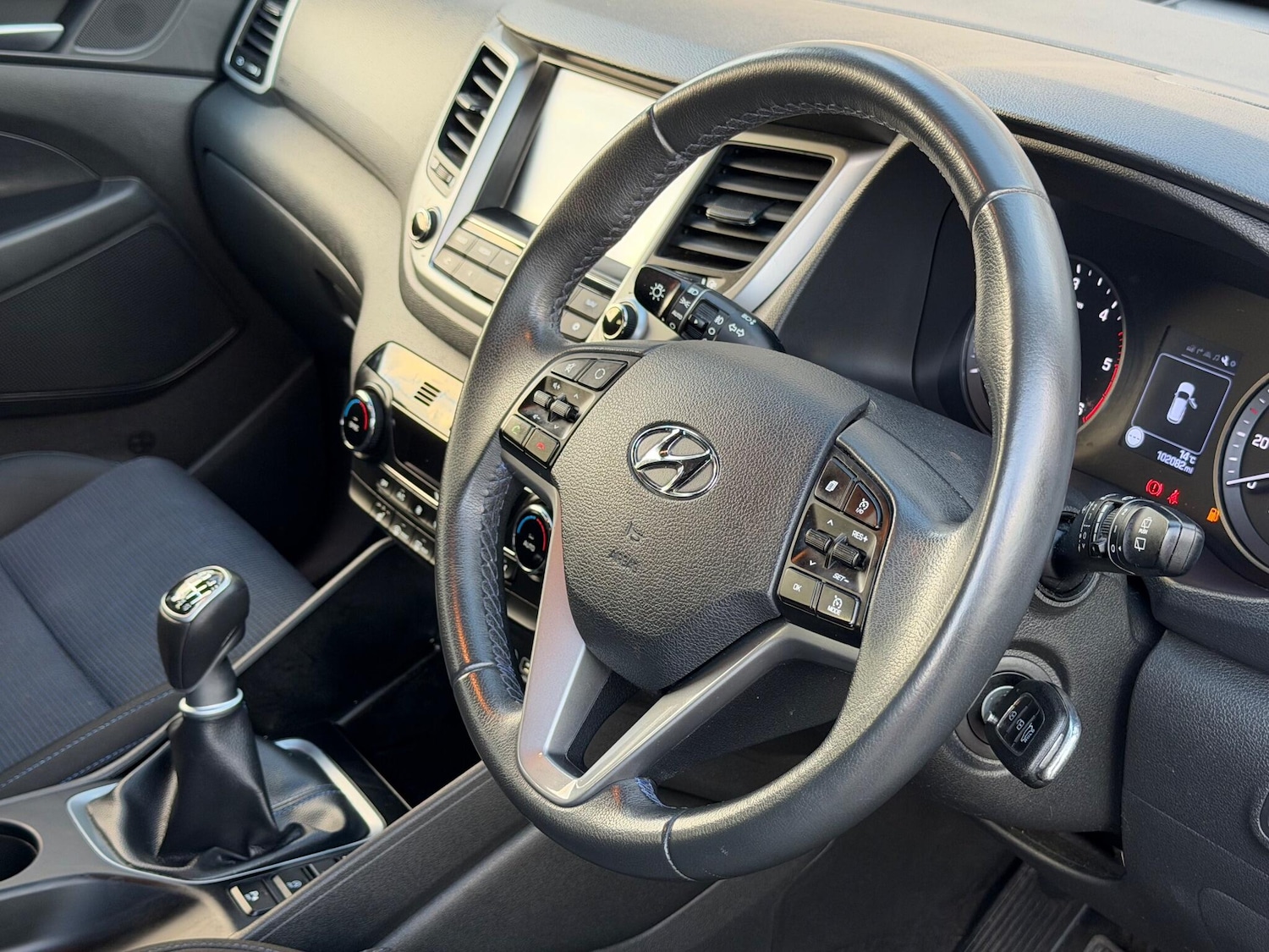 Used Hyundai TUCSON 2017 for sale - 76727745: Photo 28