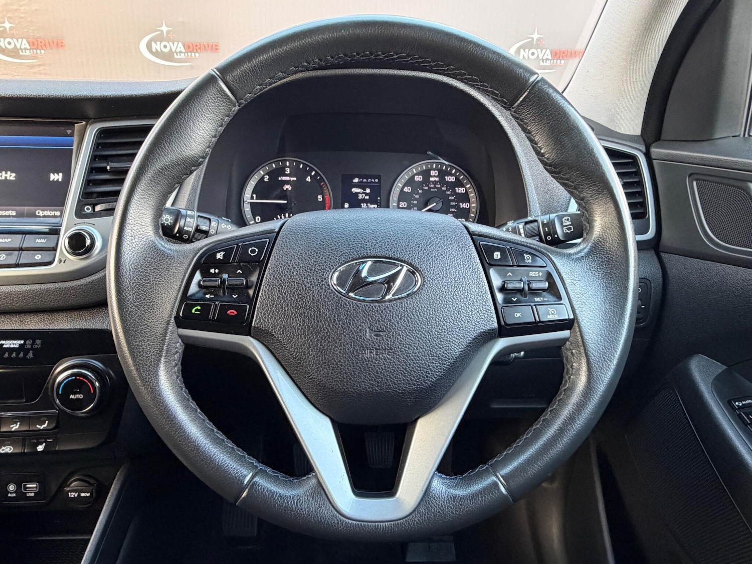 Used Hyundai TUCSON 2017 for sale - 76727745: Photo 31