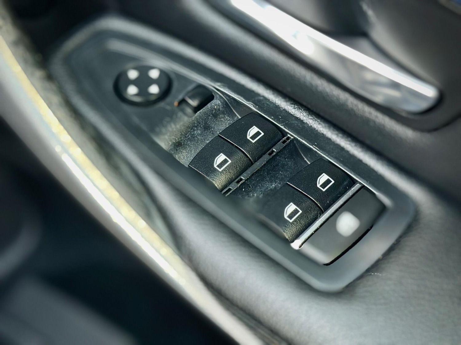 Used BMW 3 Series 2017 for sale - 77457450: Photo 29