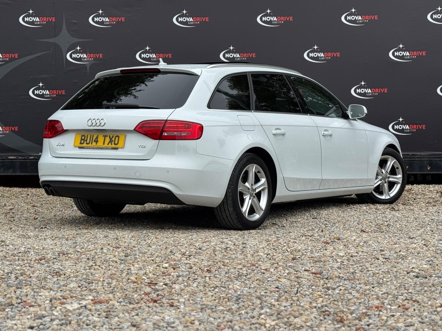 Used Audi A4 2014 for sale - 76425570: Photo 10