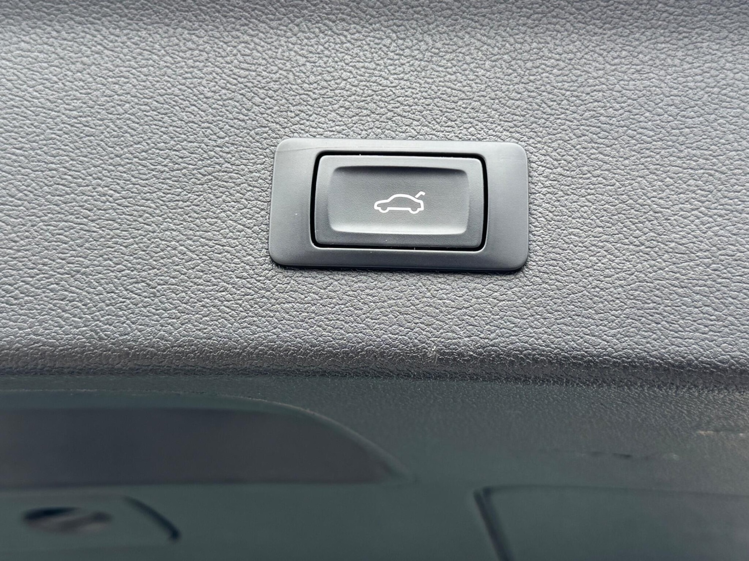 Used Audi A4 2014 for sale - 76425570: Photo 24