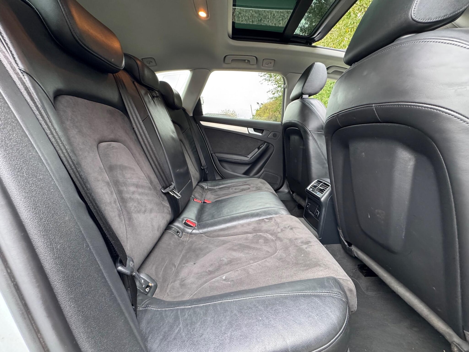 Used Audi A4 2014 for sale - 76425570: Photo 48