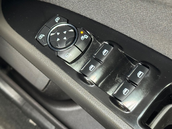 Used Ford Mondeo 2017 for sale - 76215357: Photo 28