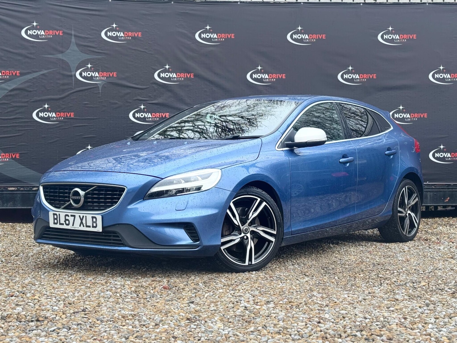 Used Volvo V40 2018 for sale - 77457464: Photo 2