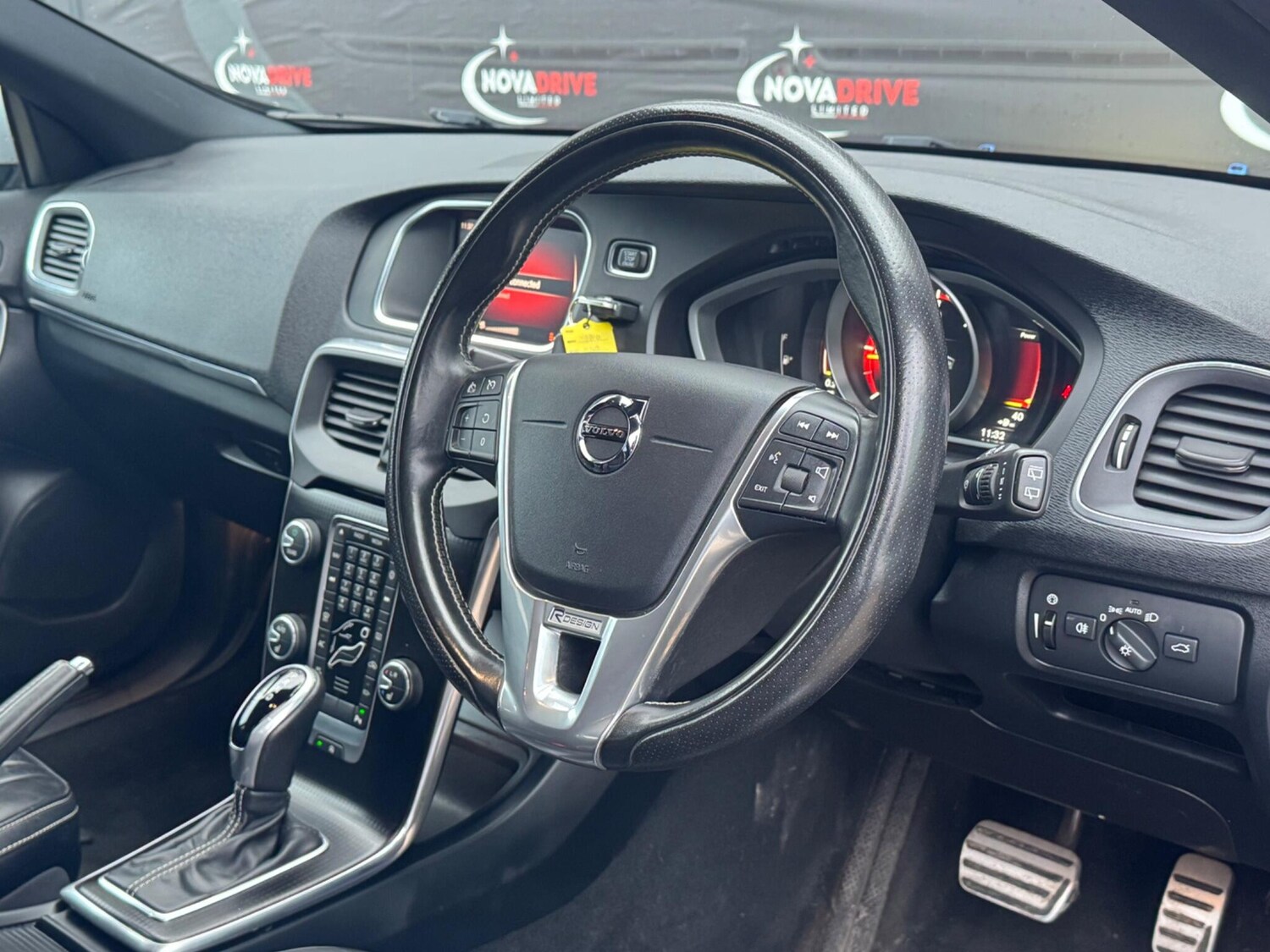 Used Volvo V40 2018 for sale - 77457464: Photo 32