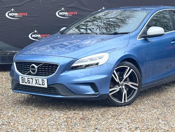 Used Volvo V40 2018 for sale - 77457464: Photo
