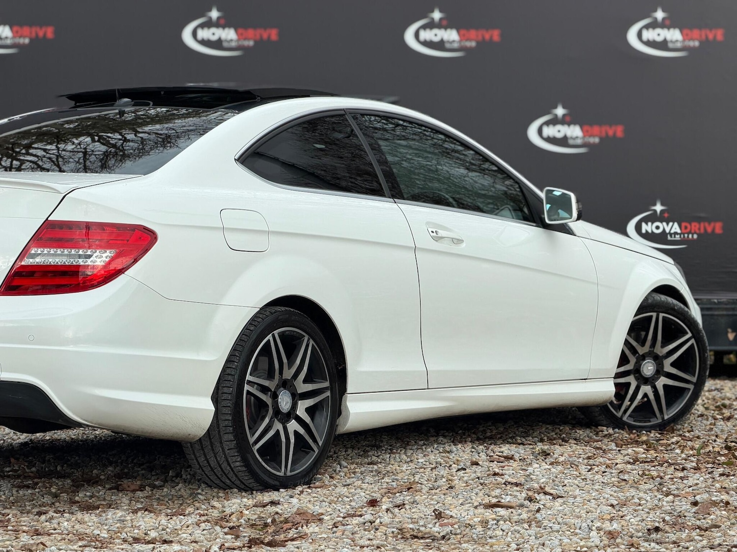 Used Mercedes-Benz C Class 2013 for sale - 76727733: Photo 11