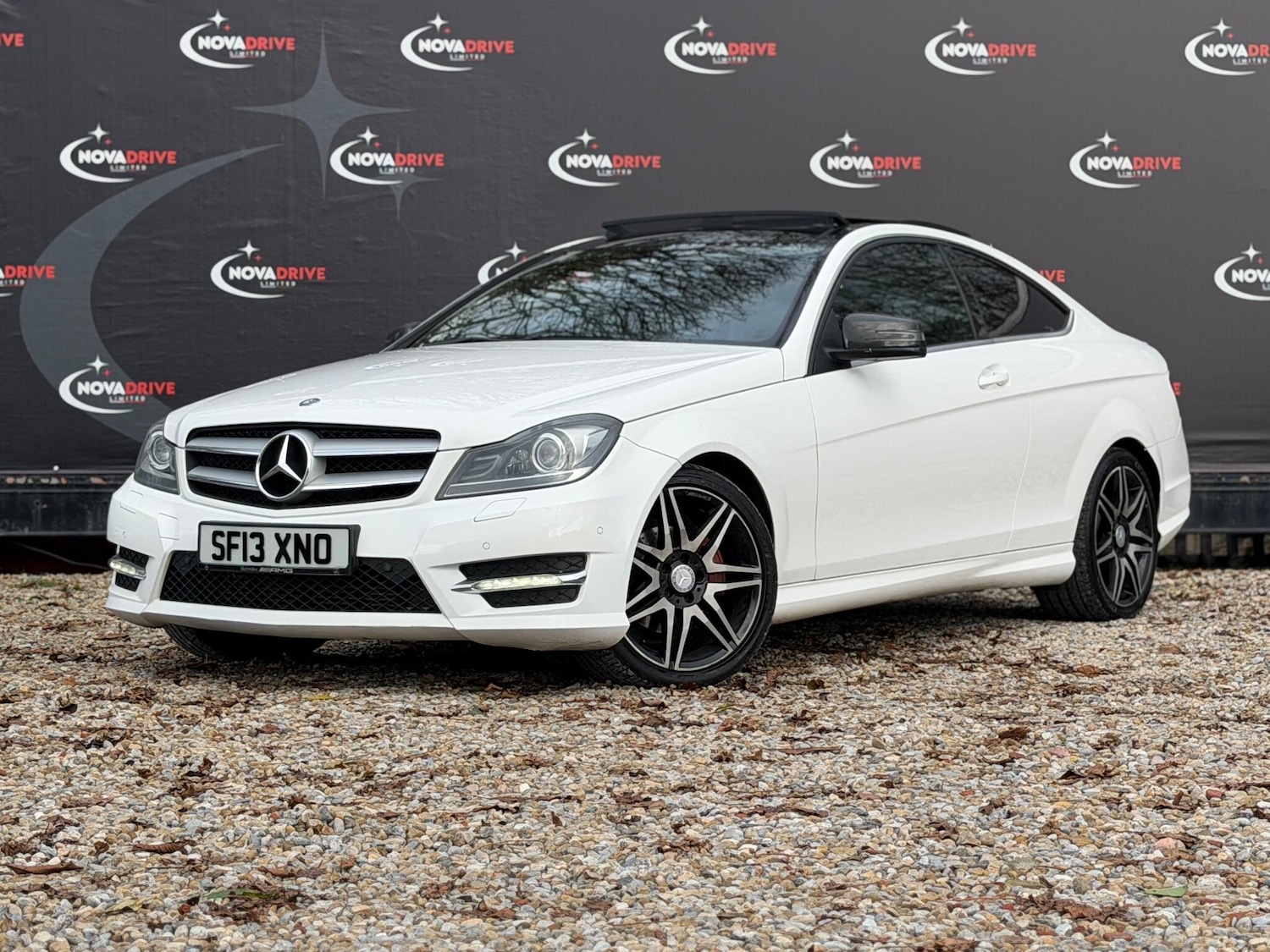 Used Mercedes-Benz C Class 2013 for sale - 76727733: Photo 2