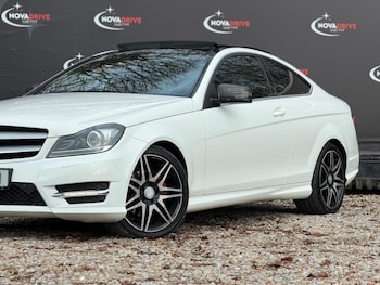Used Mercedes-Benz C Class 2013 for sale - 76727733: Photo