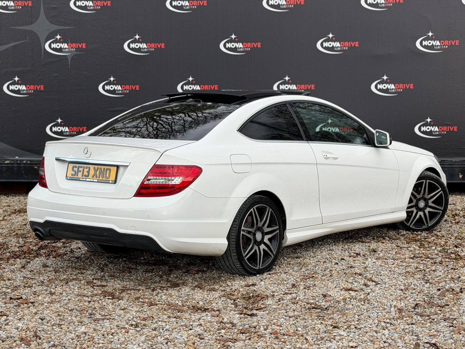 Used Mercedes-Benz C Class 2013 for sale - 76727733: Photo 9