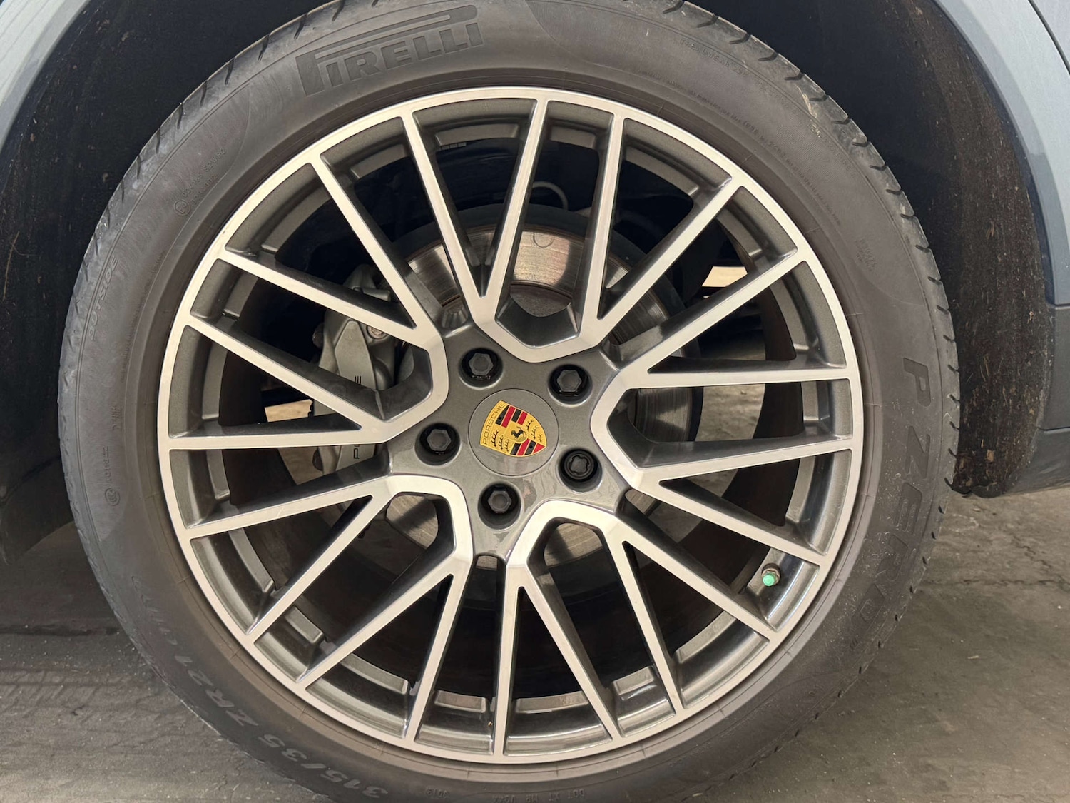 Used Porsche Cayenne 2019 for sale - 76601056: Photo 31